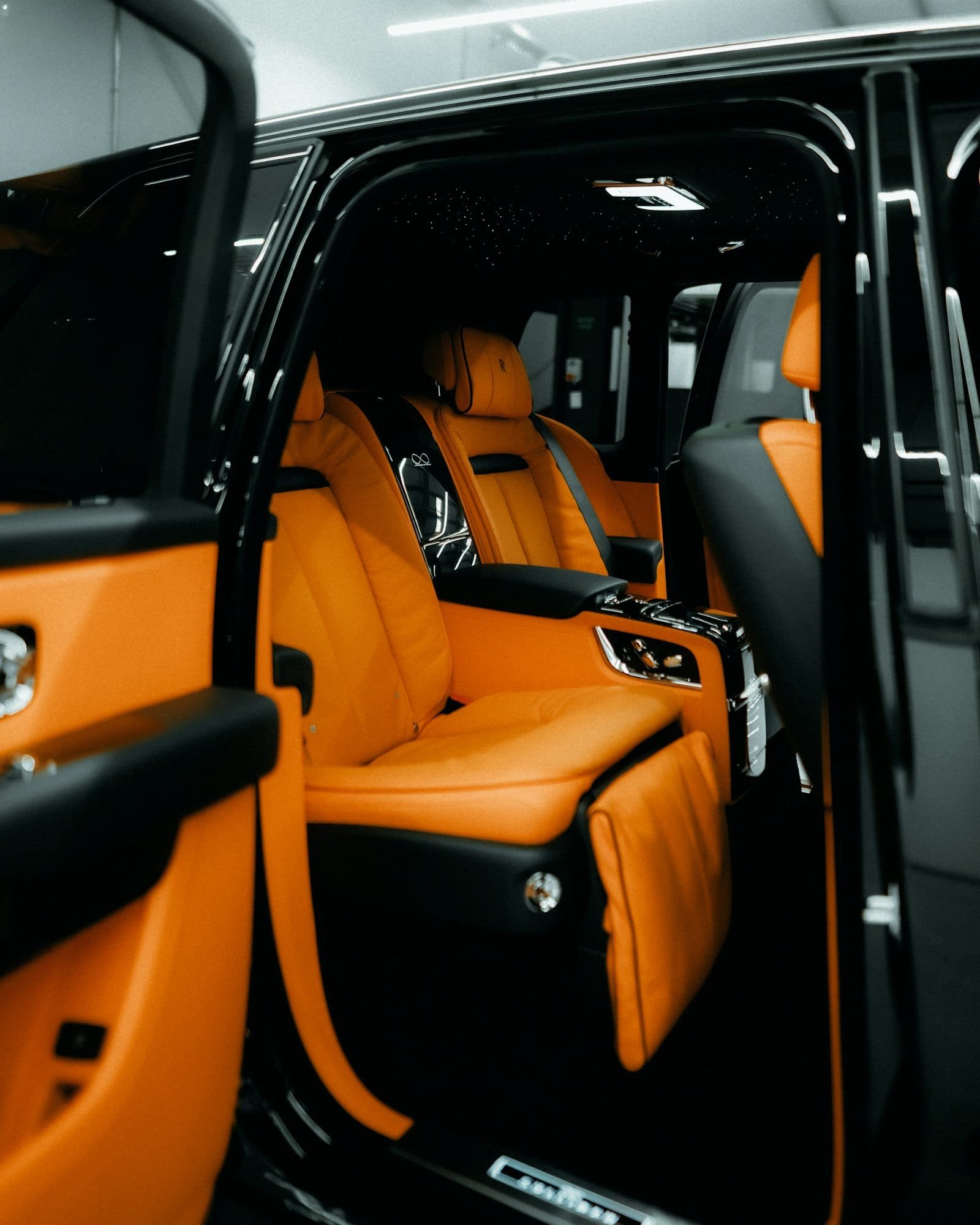 Lexus LM 350h, private car with driver in Bali