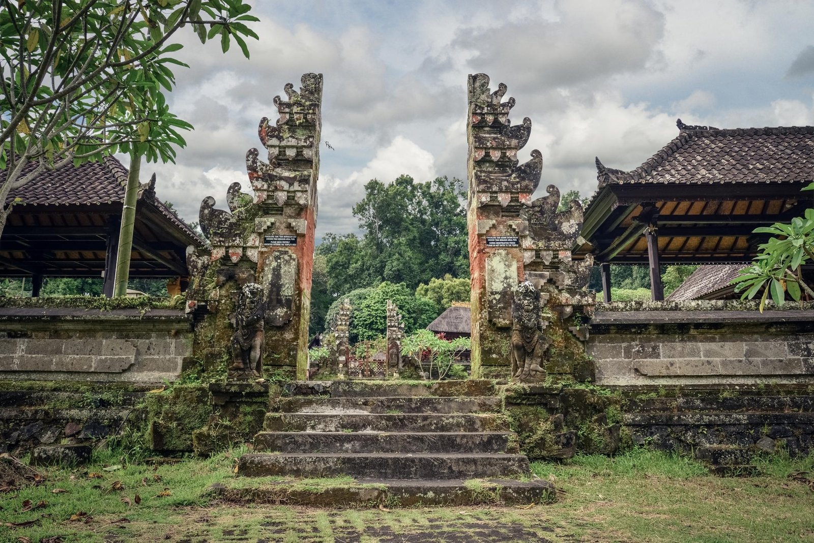 Taman Ayun, Sangeh & Batukaru Cultural & Sacred Highland Journey — photo 4