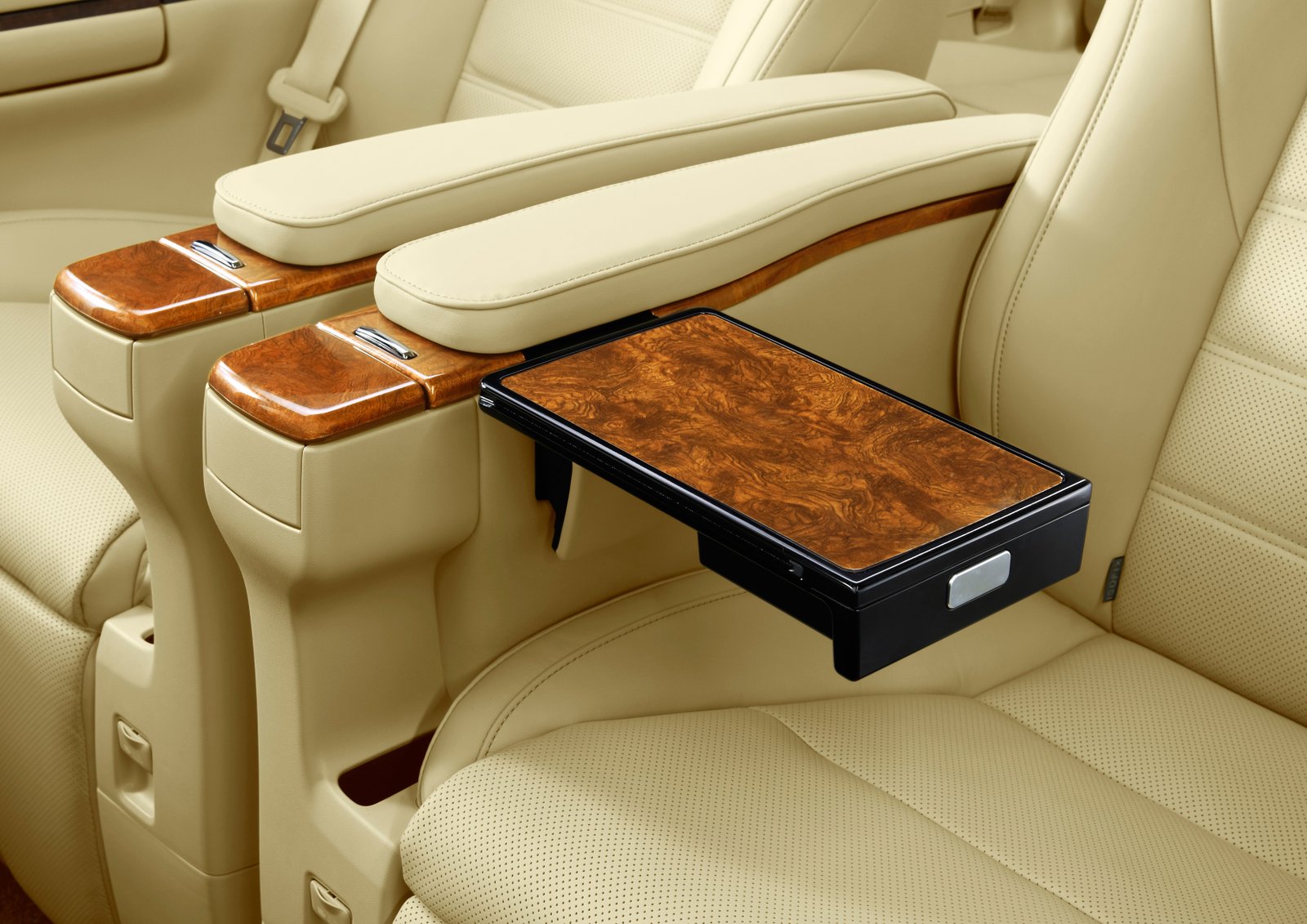 Toyota Alphard Executive Lounge — photo 7